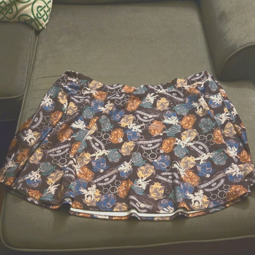 Torrid Size 5 Harry Potter Hogwarts House Skirt